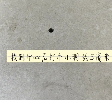 察布查尔锡伯瓷砖空鼓维修公司专业解答在瓷砖铺贴过程中，如果砂料搅拌不均匀，将会带来以下问题